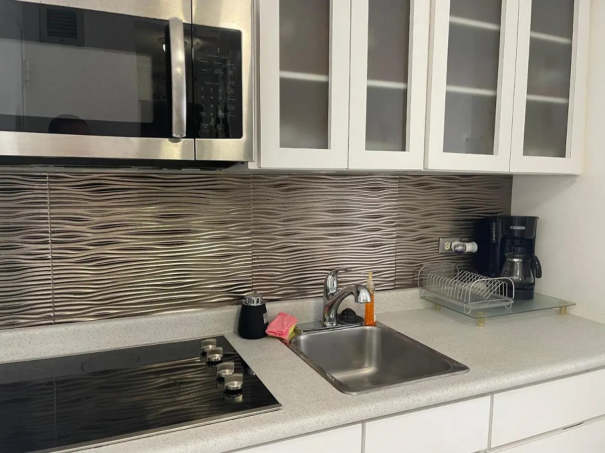 One Bedroom One Bathroom Studio Apartment San Juan 0*,  Portoryko